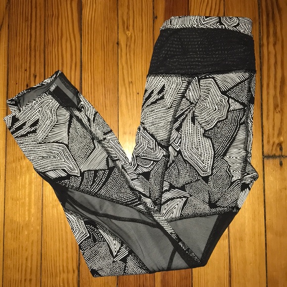 Lululemon Goal Crusher 7/8 Dottie Tribe Tight Sz 4 - Picture 1 of 8